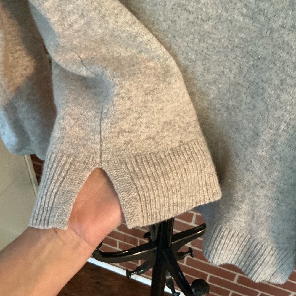 Madewell Wiltshire Wool Blend V-Neck Sweater Beige Quiet Luxury Minimalist S - Picture 6 of 10
